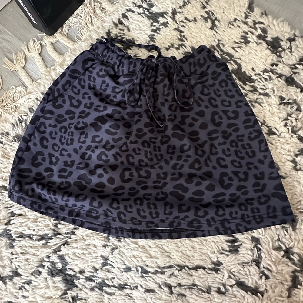 Black leopard Mini Skirt for Casual Outings